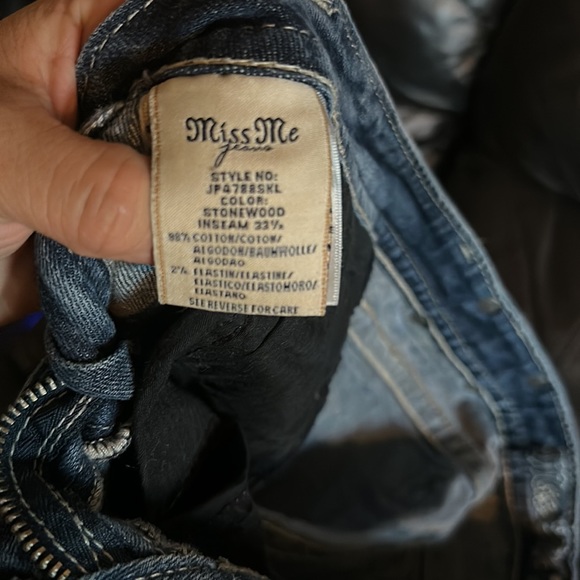Miss Me jeans great condition - Picture 4 of 5